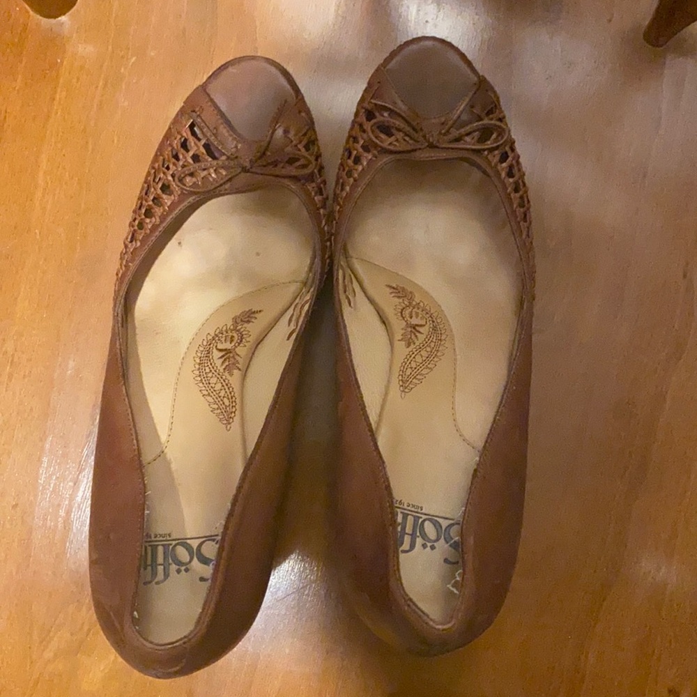 Brown heels